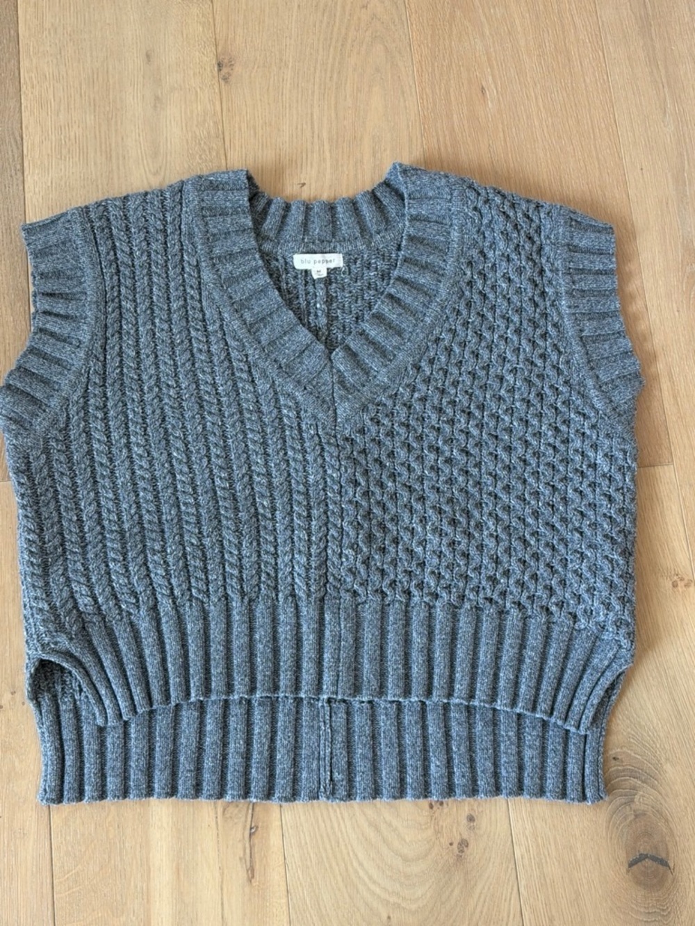 Blue pepper Gray Cable-Knit V-Neck Sweater Vest